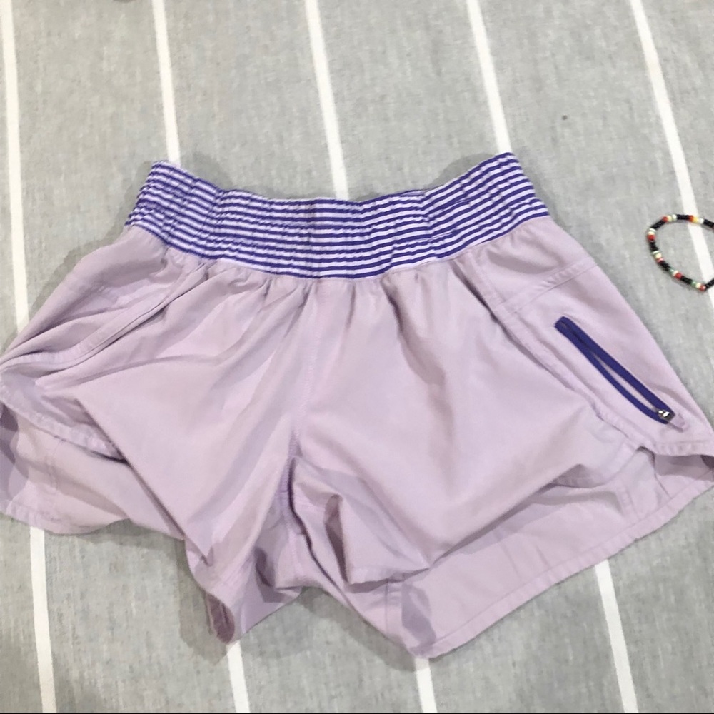 Authentic a Lululemon flowy shorts